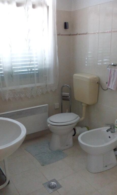 Apartment Tuja Jadrtovac Quarto foto